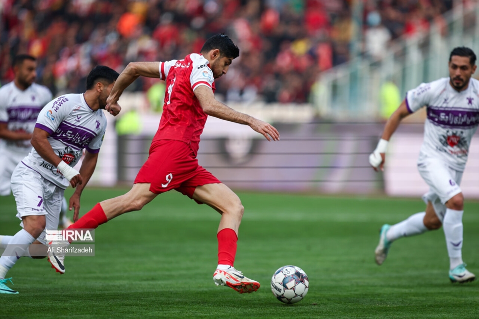 لیگ برتر فوتبال- پرسپولیس و هوادار