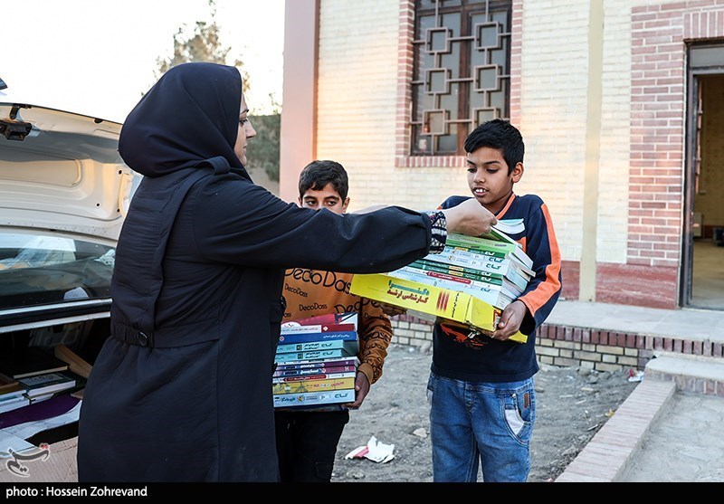 افتتاح کتابخانه گروه جهادی شهدا با مشارکت خبرگزاری تسنیم