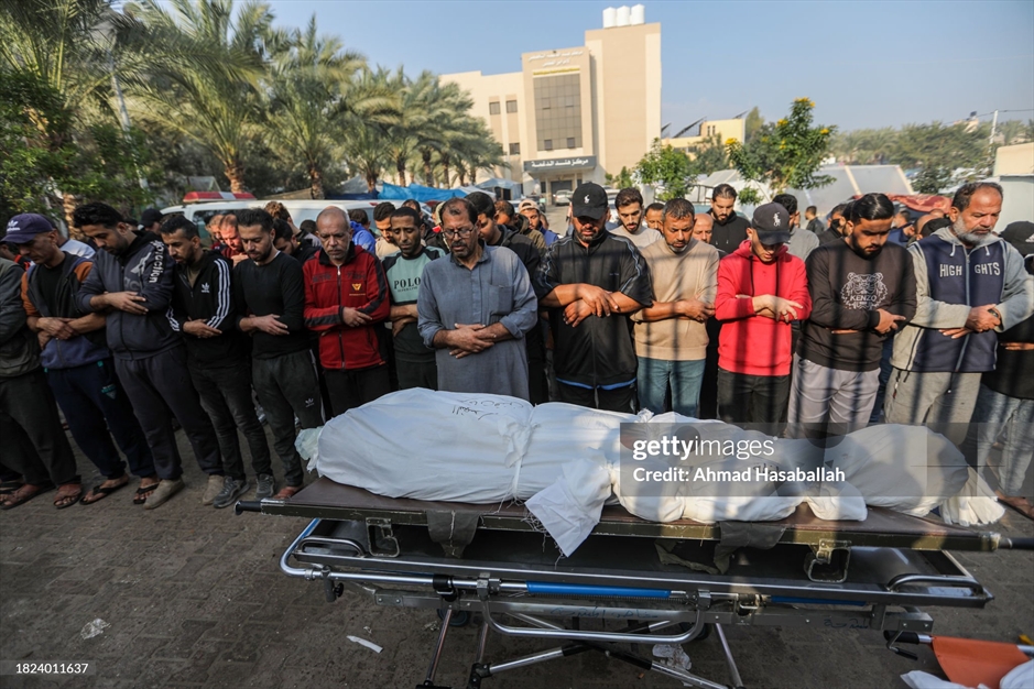 مردم فلسطینی در خان یونس