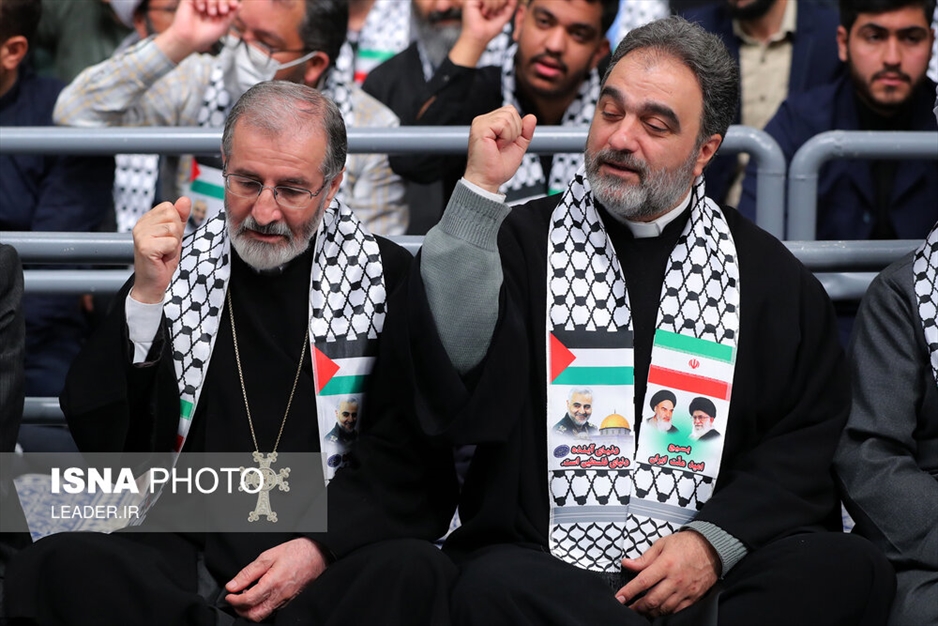 دیدار هزاران نفر از بسیجیان با رهبر معظم انقلاب