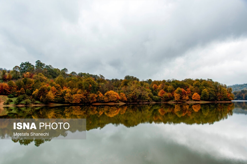 طبیعت پاییزی دریاچه سد برنجستانک سوادکوه