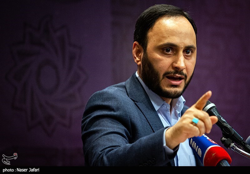 نشست سخنگوی دولت با دانشجویان دانشگاه شهید رجایی