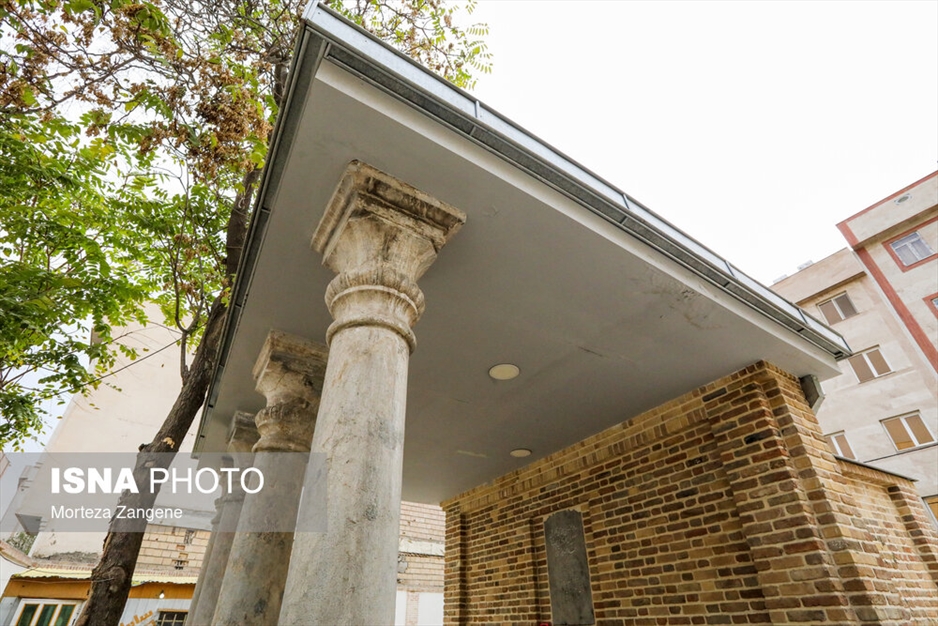 مقبره شهدای «قلم مشروطه» در تهران