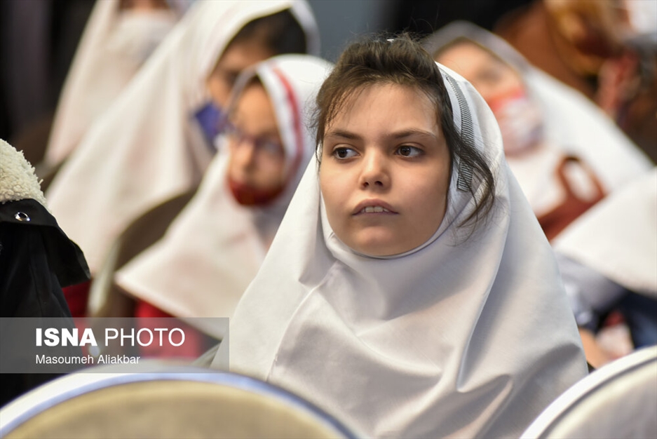 گرامیداشت روز جهانی معلولان در مدرسه استثنایی زمردیان