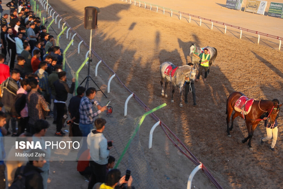 دهمین هفته کورس پاییزه اسب دوانی یزد