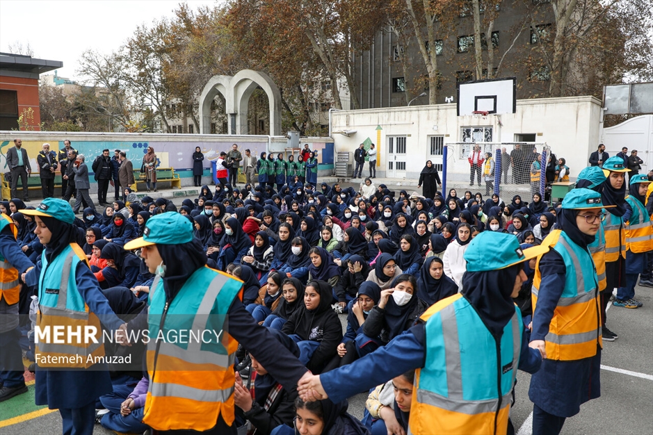 مانور سراسری زلزله در مدارس