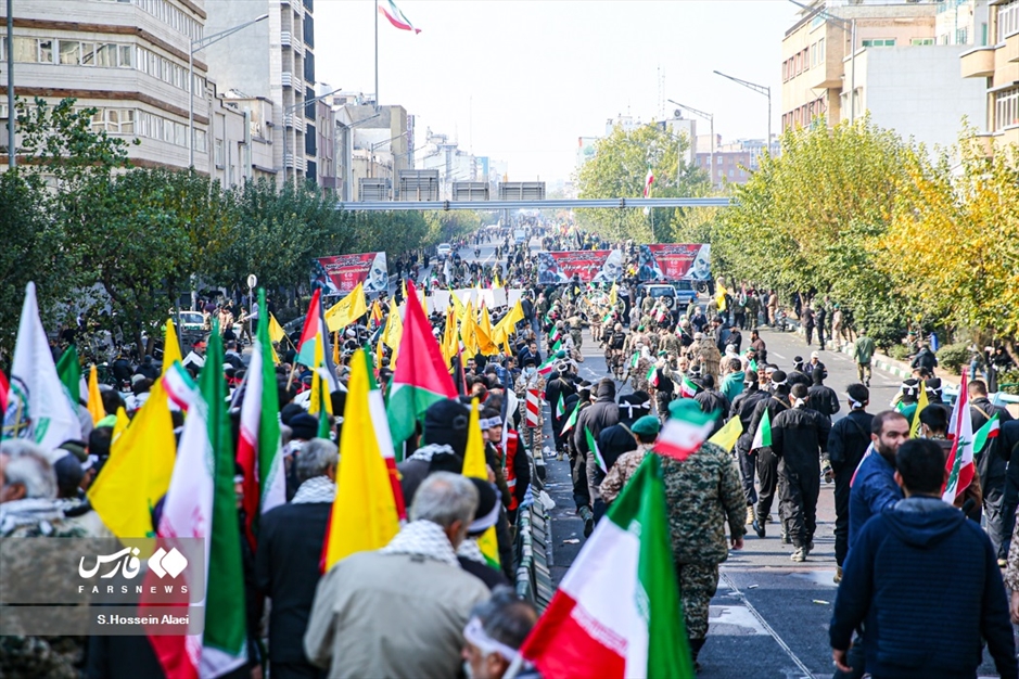 رزمایش ۵۰‌‌ هزار نفری بسیجیان در تهران