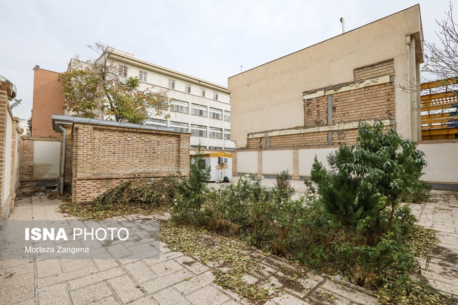 مقبره شهدای «قلم مشروطه» در تهران