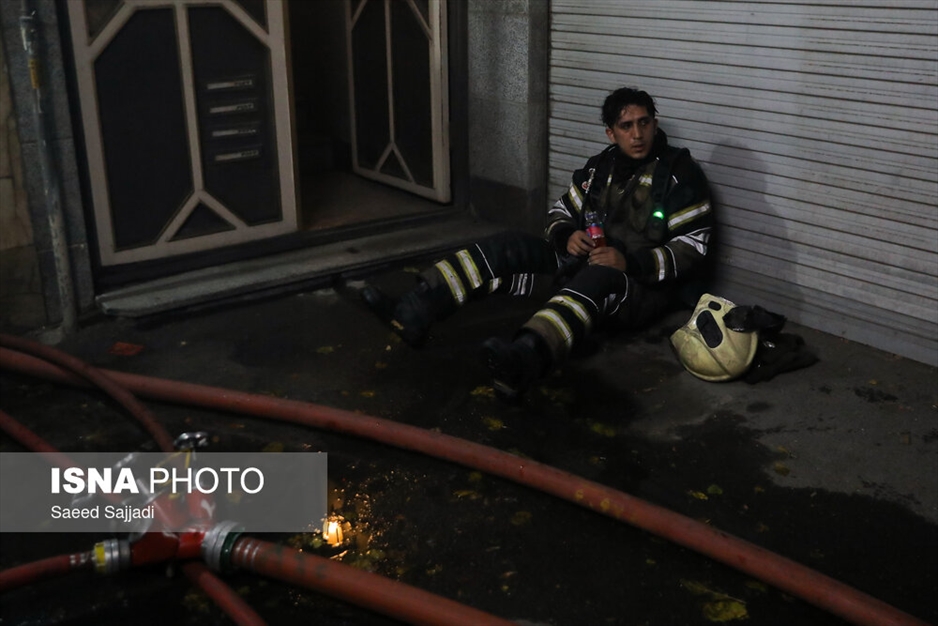 آتش‌سوزی انبار لوازم یکبار مصرف در منیریه