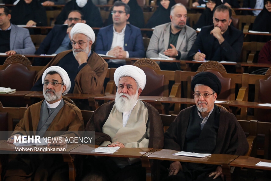 همایش چیستی و چگونگی قرارگاهی شدن شورای عالی انقلاب فرهنگی