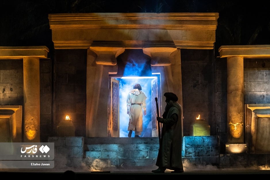 نمایش میدانی بازگشت