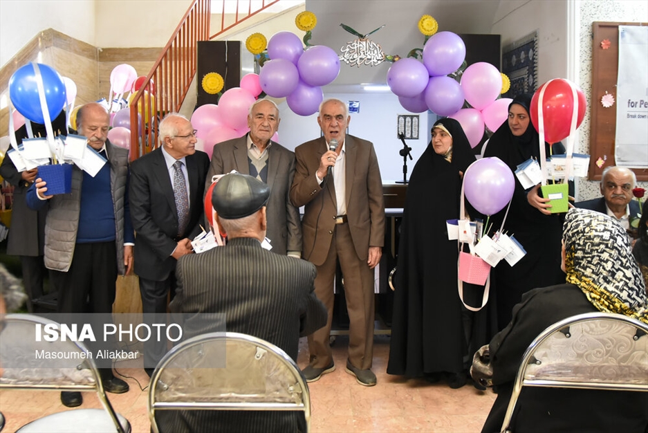 گرامیداشت روز جهانی معلولان در مدرسه استثنایی زمردیان