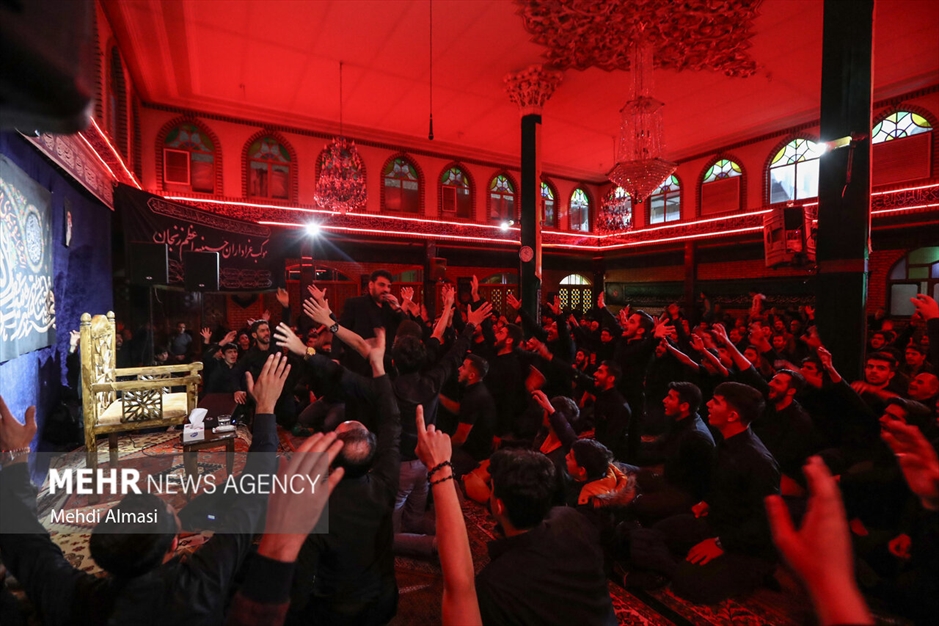 عزاداری ایام فاطمیه در حسینیه اعظم زنجان