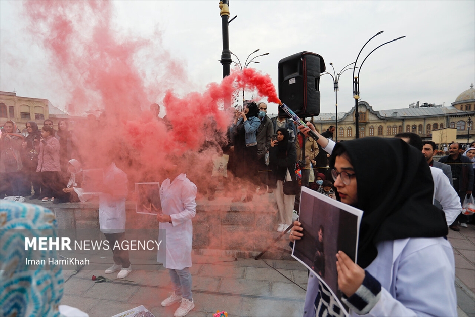 نمایش خیابانی حنیف در حمایت از کودکان غزه