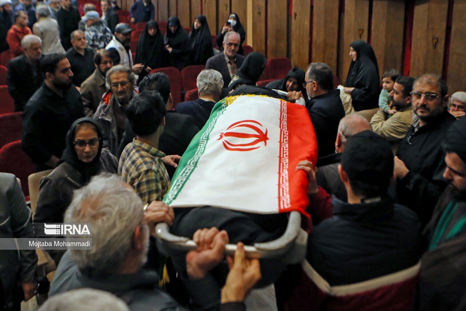 تشییع پیکر «پروانه معصومی»