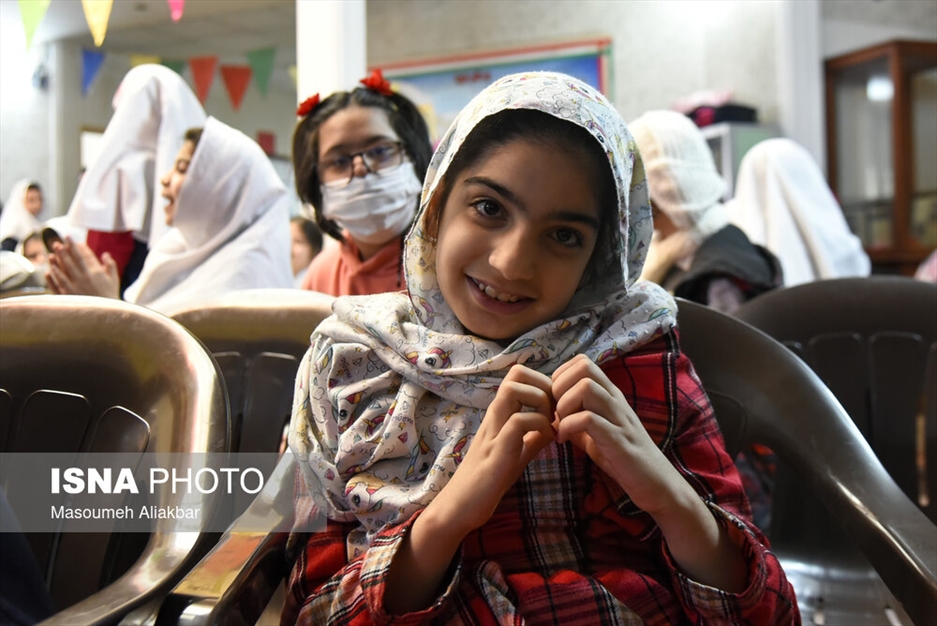 گرامیداشت روز جهانی معلولان در مدرسه استثنایی زمردیان