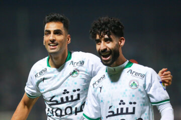 لیگ برتر فوتبال- ذوب آهن و استقلال