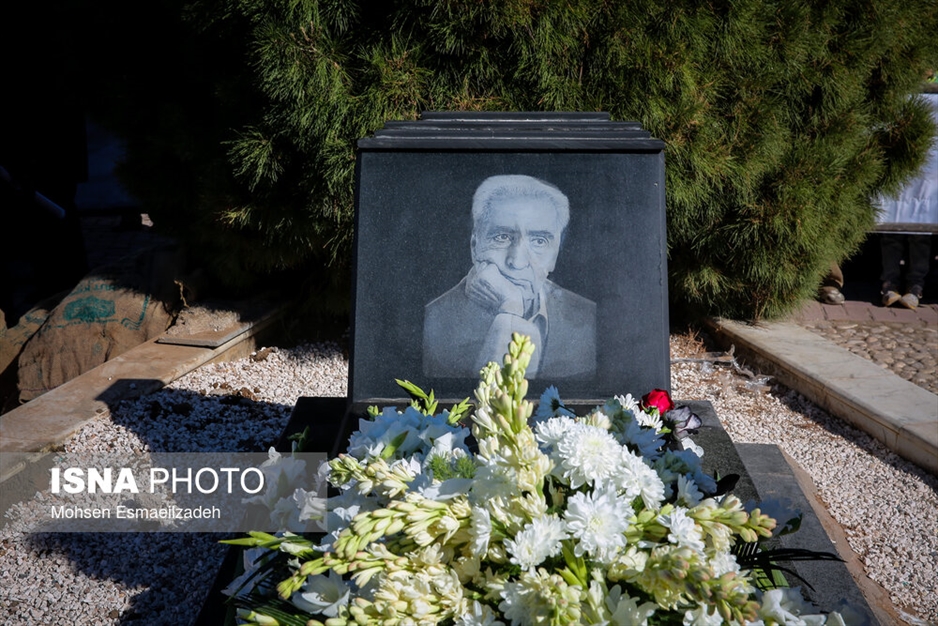 خاکسپاری محمدعلی اسلامی ندوشن در نیشابور