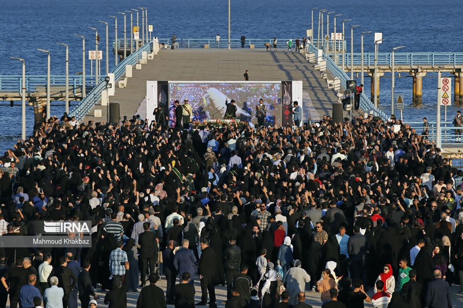 تشییع پیکر شهید گمنام در جزیره کیش