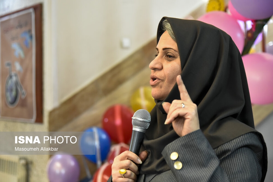 گرامیداشت روز جهانی معلولان در مدرسه استثنایی زمردیان