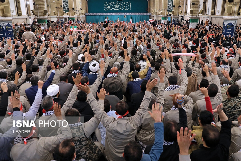 دیدار هزاران نفر از بسیجیان با رهبر معظم انقلاب