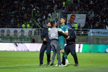 لیگ برتر فوتبال- ذوب آهن و استقلال