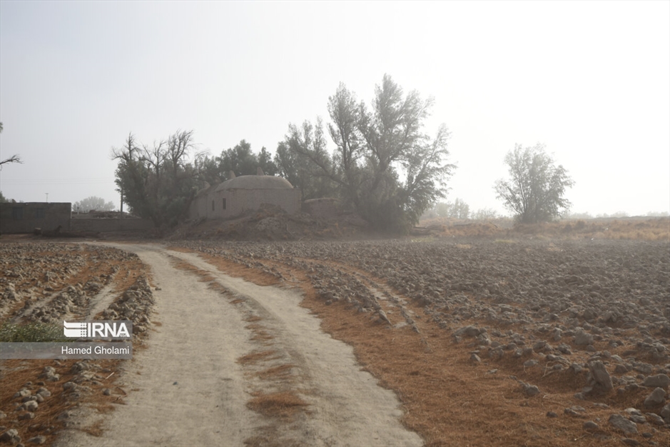 مه در گذر از سیستان