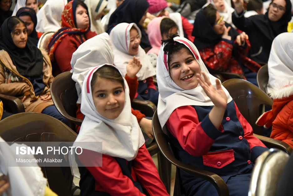 گرامیداشت روز جهانی معلولان در مدرسه استثنایی زمردیان