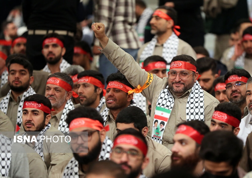 دیدار هزاران نفر از بسیجیان با رهبر معظم انقلاب