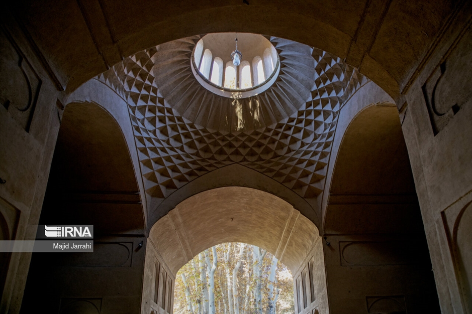 پاییز باغ پهلوان پور