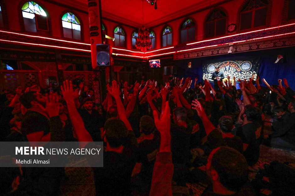 عزاداری ایام فاطمیه در حسینیه اعظم زنجان