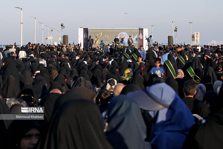 تشییع پیکر شهید گمنام در جزیره کیش