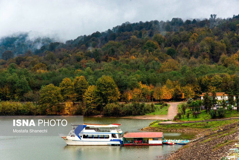طبیعت پاییزی دریاچه سد برنجستانک سوادکوه