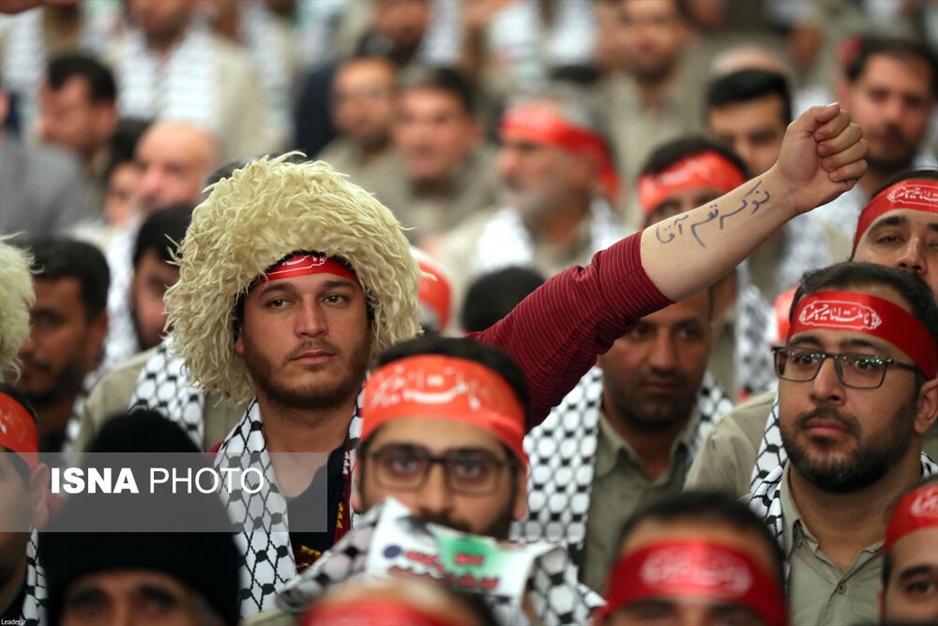 دیدار هزاران نفر از بسیجیان با رهبر معظم انقلاب