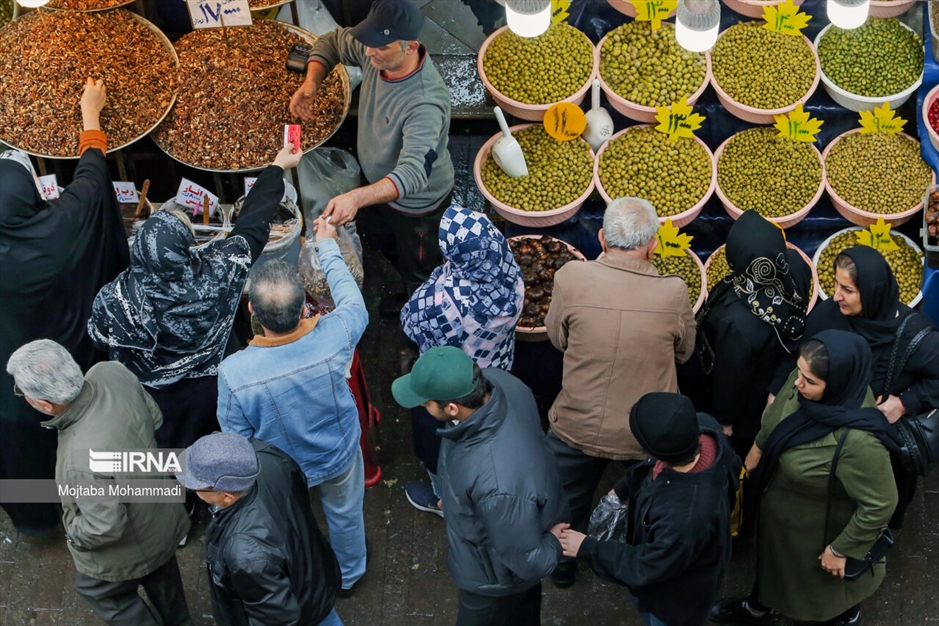 خرید شب چلّه در بازار رشت