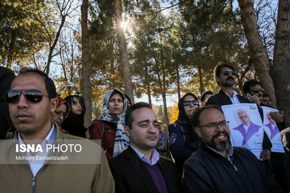 خاکسپاری محمدعلی اسلامی ندوشن در نیشابور