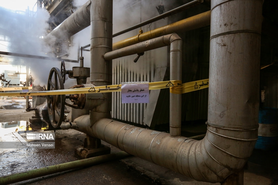  بازدید خبرنگاران از مرکز پایش آلودگی هوا و نیروگاه بعثت