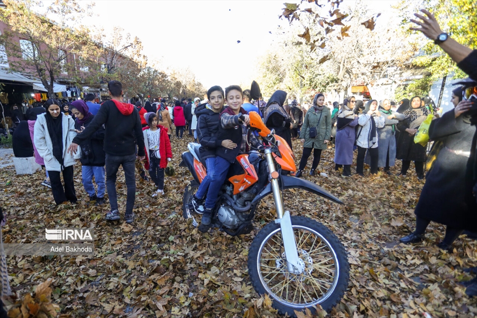 جشنواره برگریزان هگمتانه