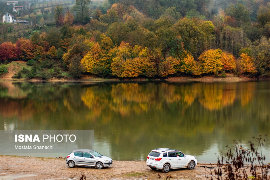 طبیعت پاییزی دریاچه سد برنجستانک سوادکوه