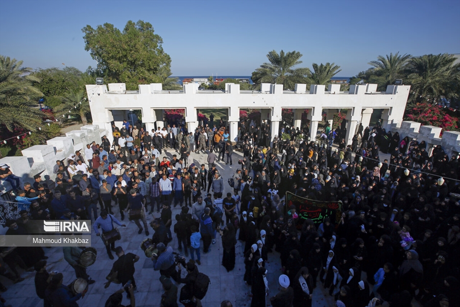 تشییع پیکر شهید گمنام در جزیره کیش