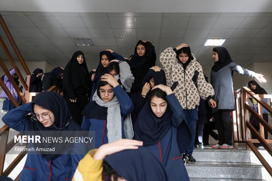 مانور سراسری زلزله در مدارس