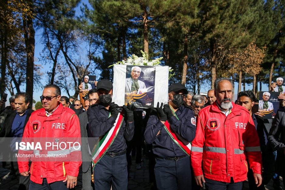 خاکسپاری محمدعلی اسلامی ندوشن در نیشابور