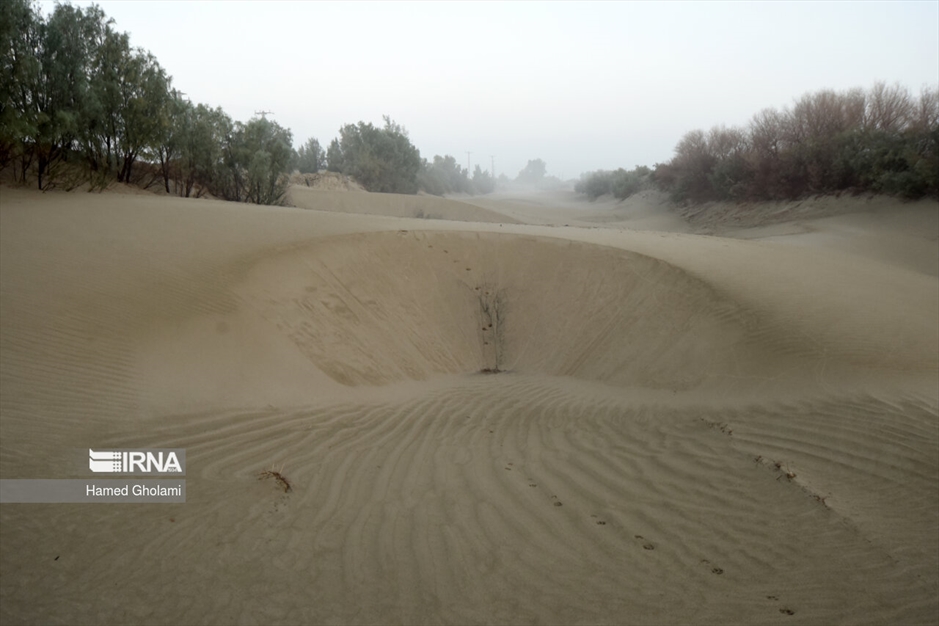 مه در گذر از سیستان