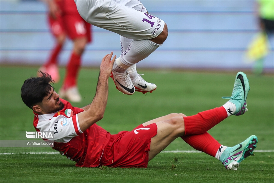 لیگ برتر فوتبال- پرسپولیس و هوادار