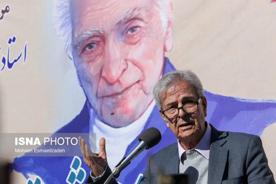 خاکسپاری محمدعلی اسلامی ندوشن در نیشابور