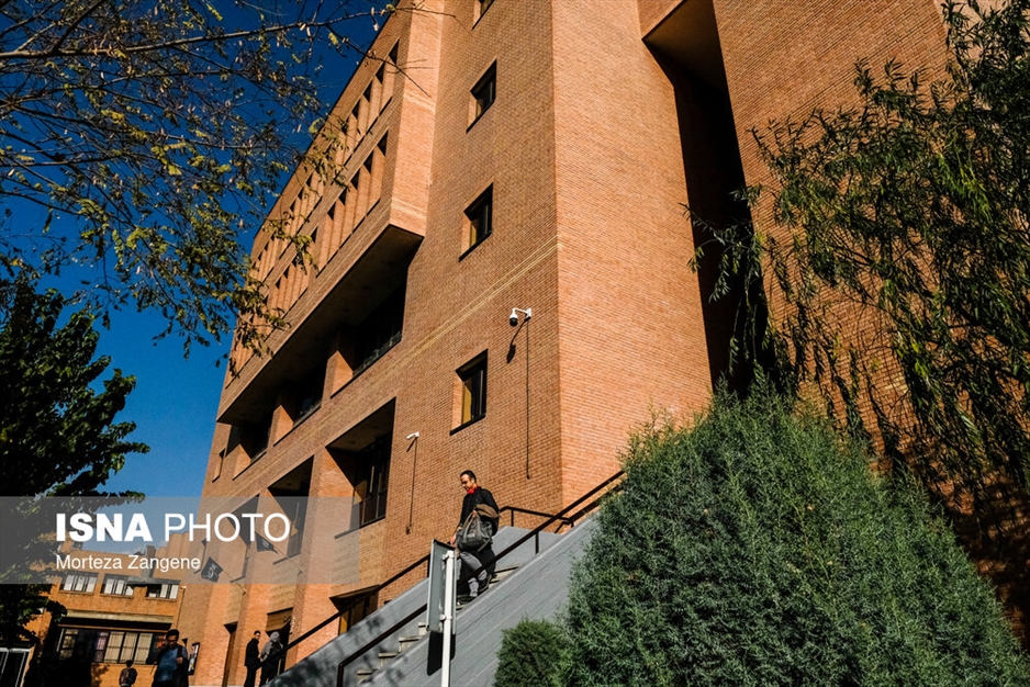 این روزهای دانشگاه تهران و صنعتی شریف