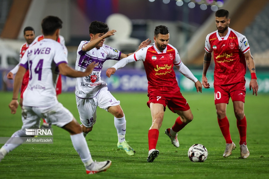 لیگ برتر فوتبال- پرسپولیس و هوادار