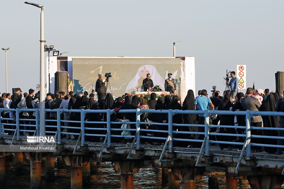 تشییع پیکر شهید گمنام در جزیره کیش