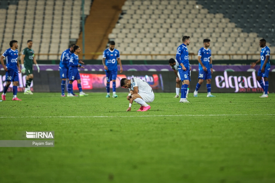 لیگ برتر فوتبال- استقلال و پیکان