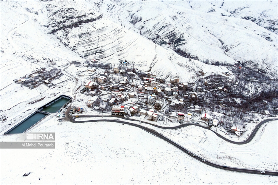 بارش برف در جاده چالوس